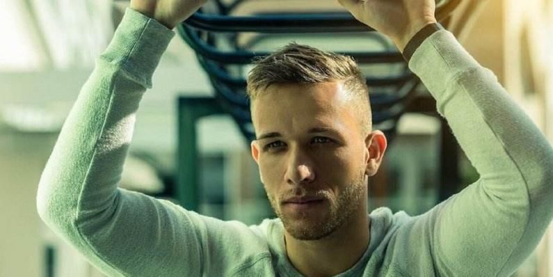 她每一步都 她每一步都