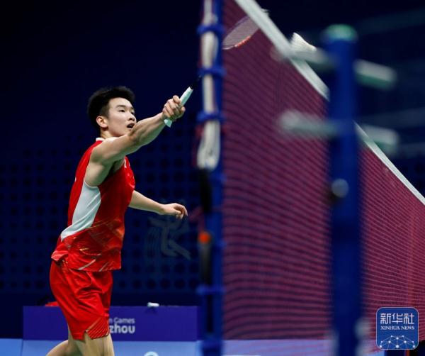 充满信任的 充满信任的