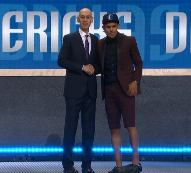 战斗策略与 战斗策略与